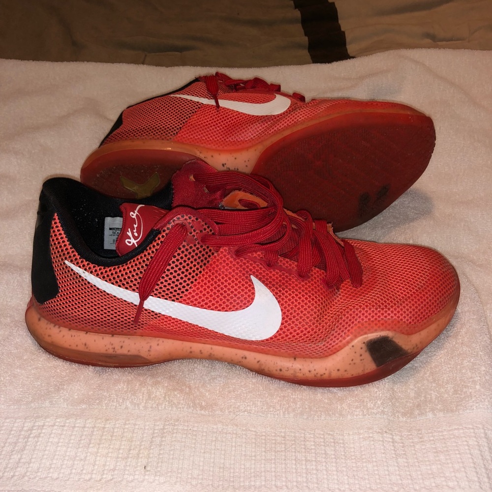 Kobe X